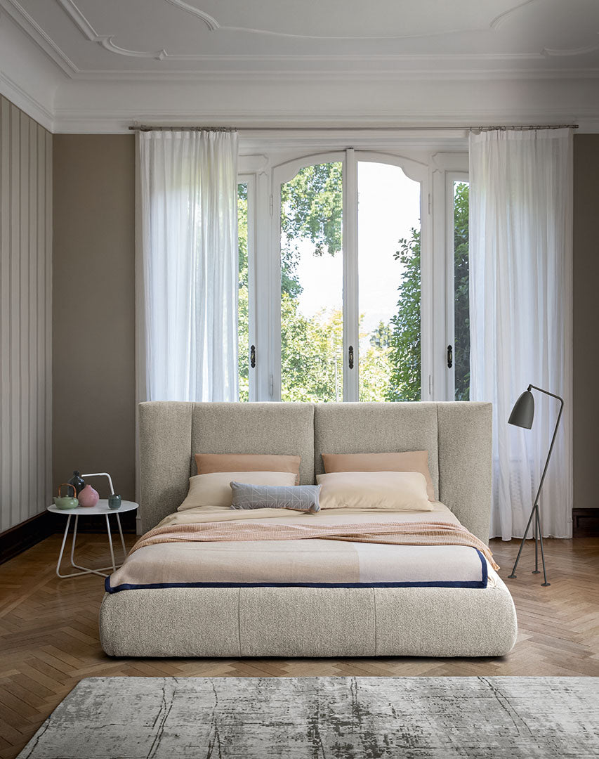 Youniverse Bed