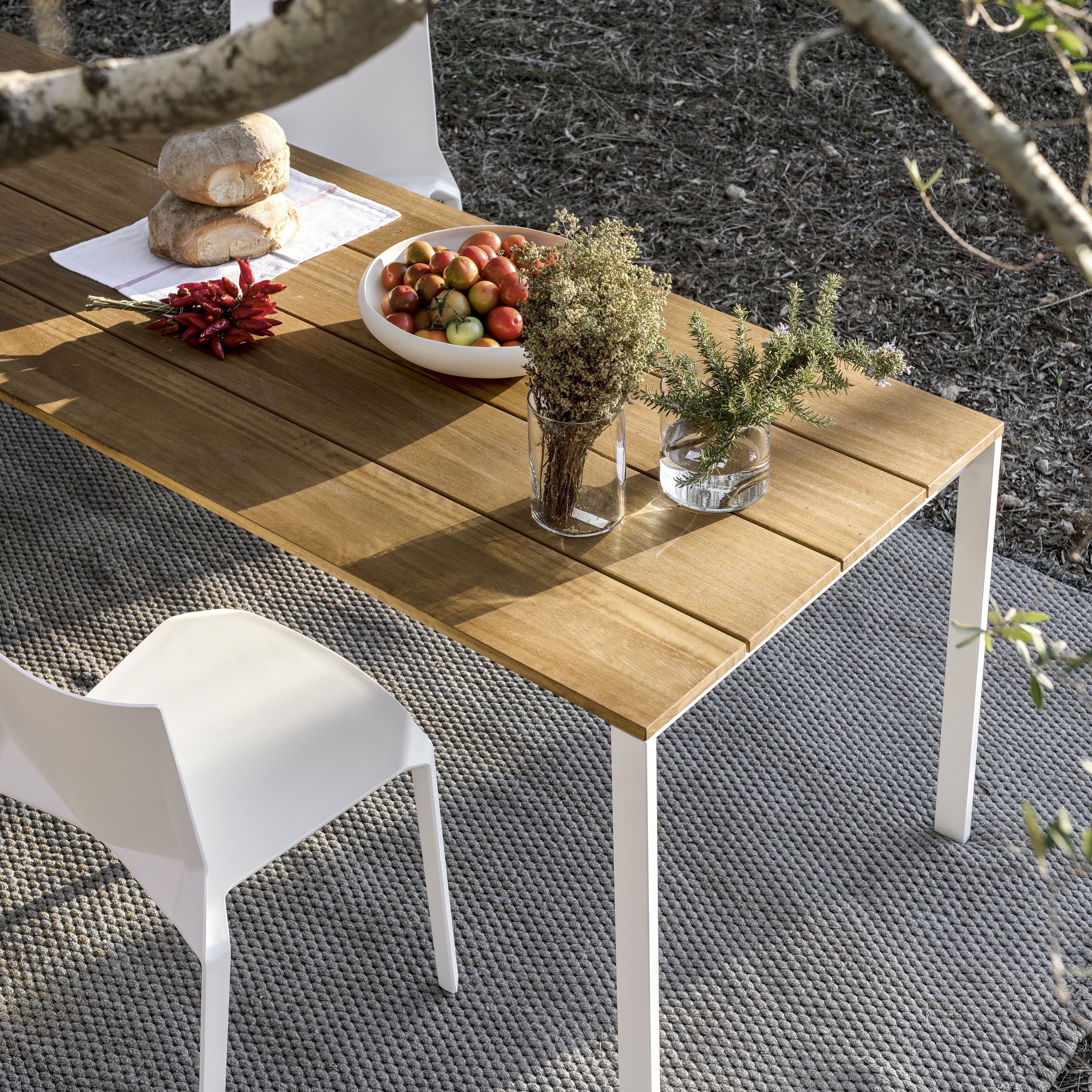 be—Easy Slatted Tables